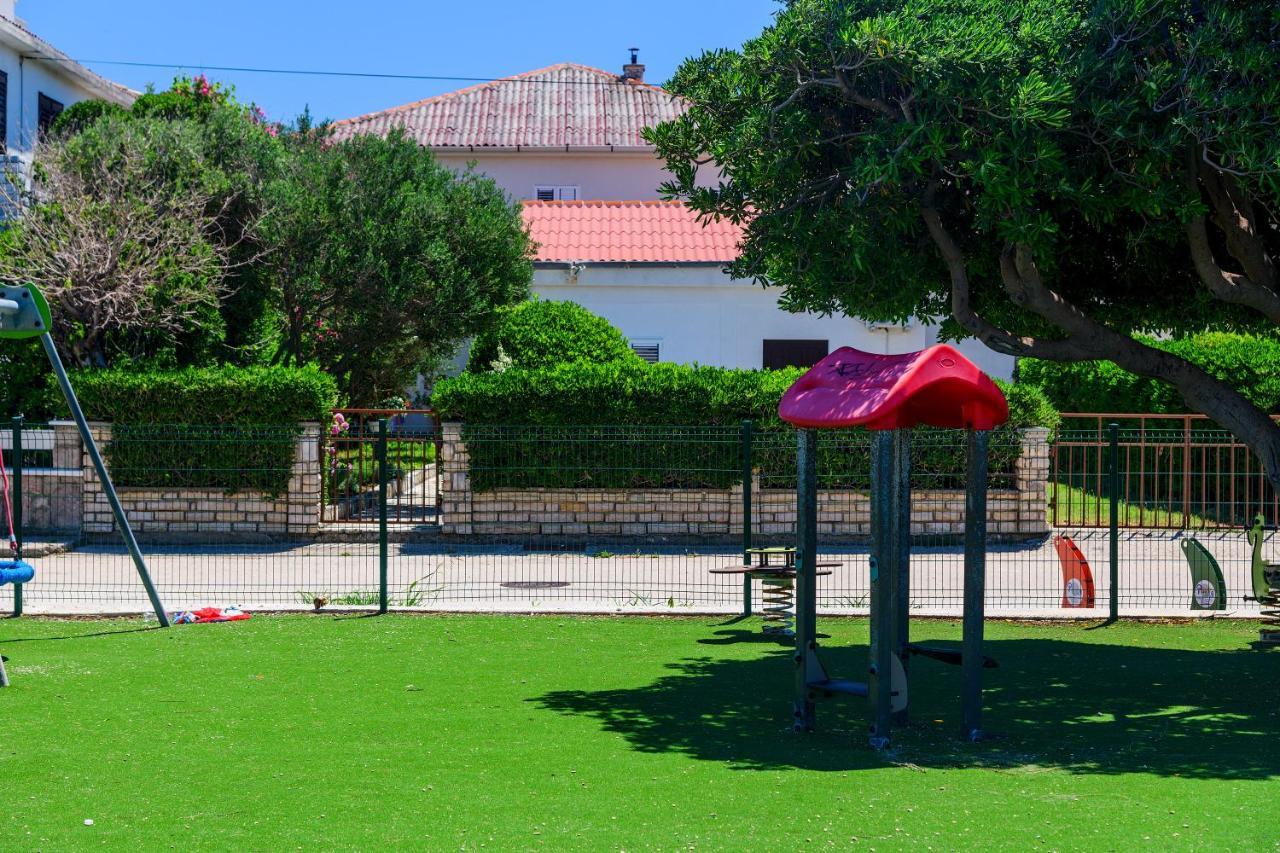 Apartmant Prosika Pag Town Exterior photo